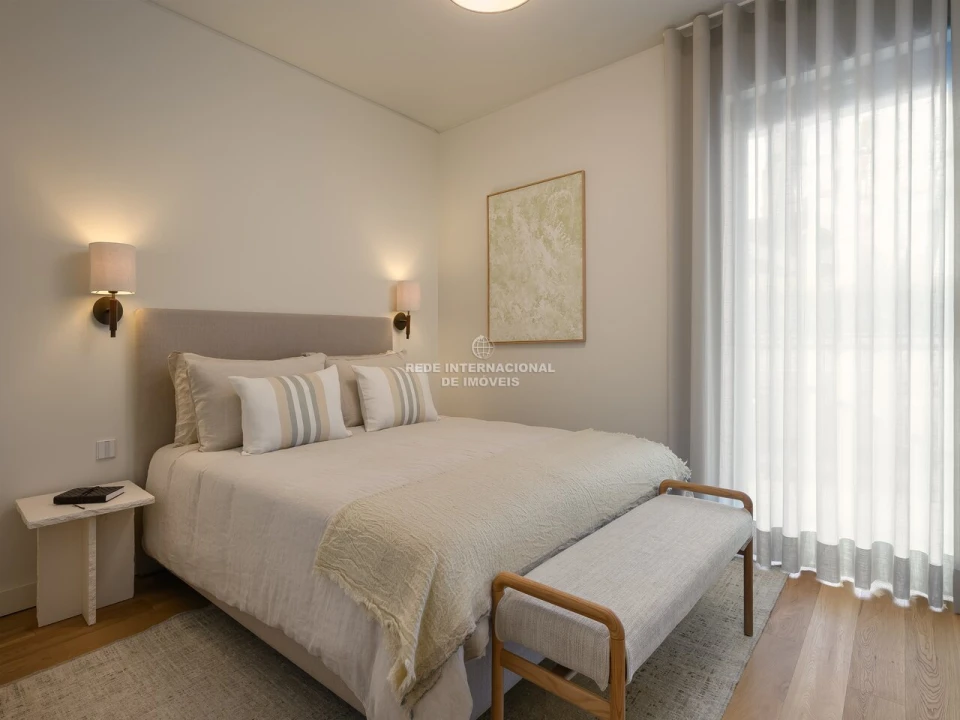 Apartamento T4 para Venda em Alvalade Foto 11