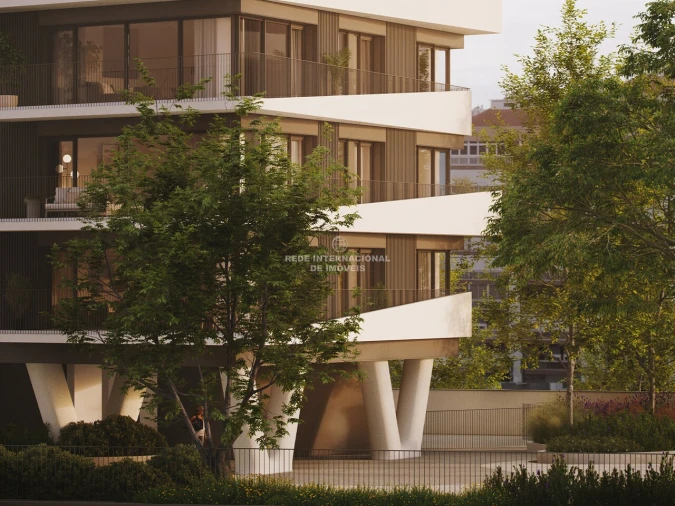 Apartamento T4 para Venda em Alvalade Foto 24