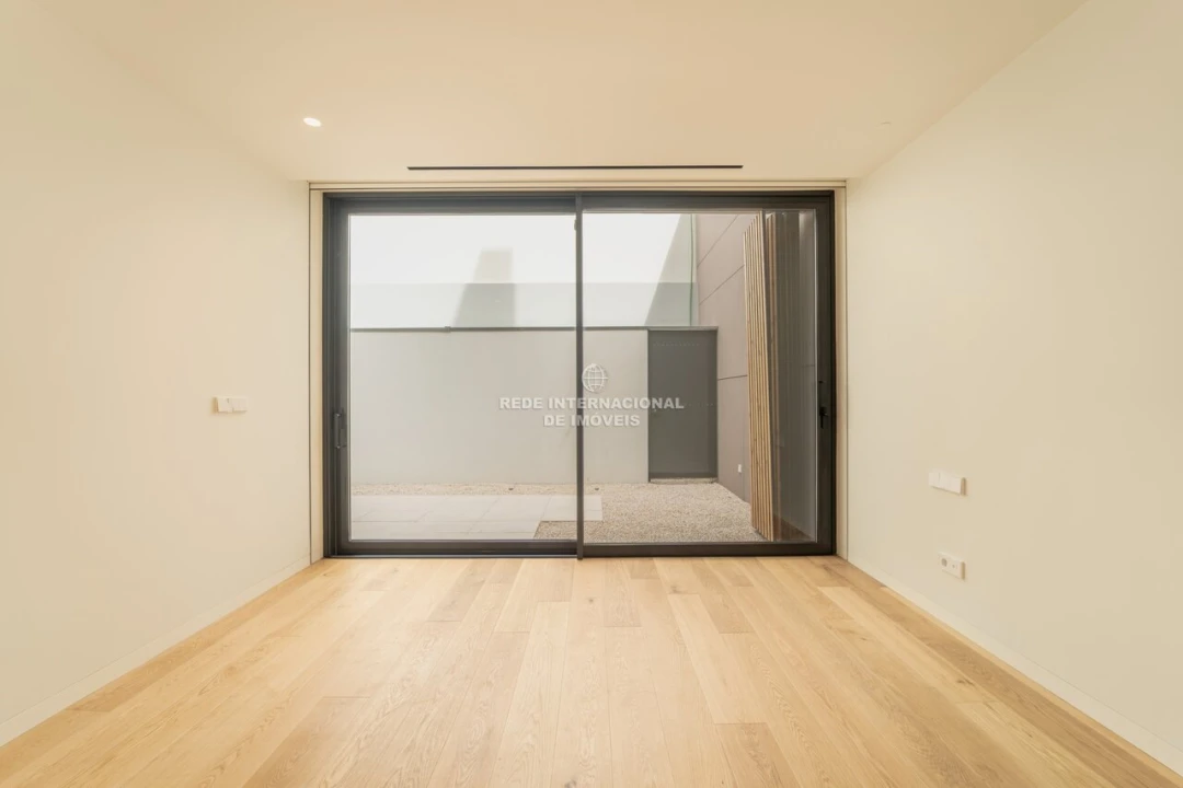 Apartamento T4 para Venda em Aldoar, Foz do Douro e Nevogilde Foto 14