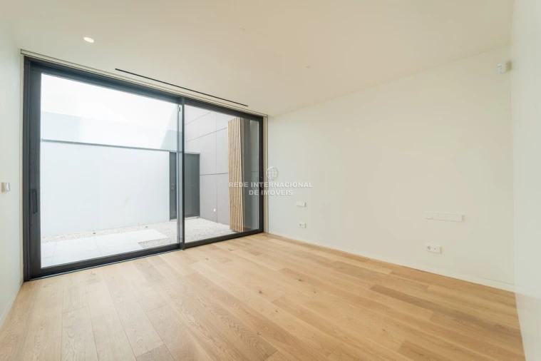 Apartamento T4 para Venda em Aldoar, Foz do Douro e Nevogilde Foto 13