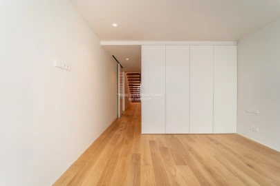 Apartamento T4 para Venda em Aldoar, Foz do Douro e Nevogilde