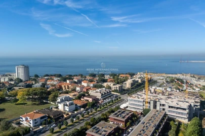 Apartamento T4 para Venda em Aldoar, Foz do Douro e Nevogilde