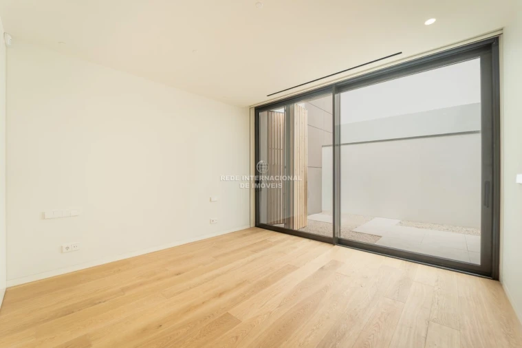 Apartamento T4 para Venda em Aldoar, Foz do Douro e Nevogilde Foto 21