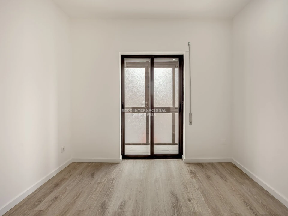 Apartamento T2 para Venda em Alto do Seixalinho, Santo André e Verderena Foto 15