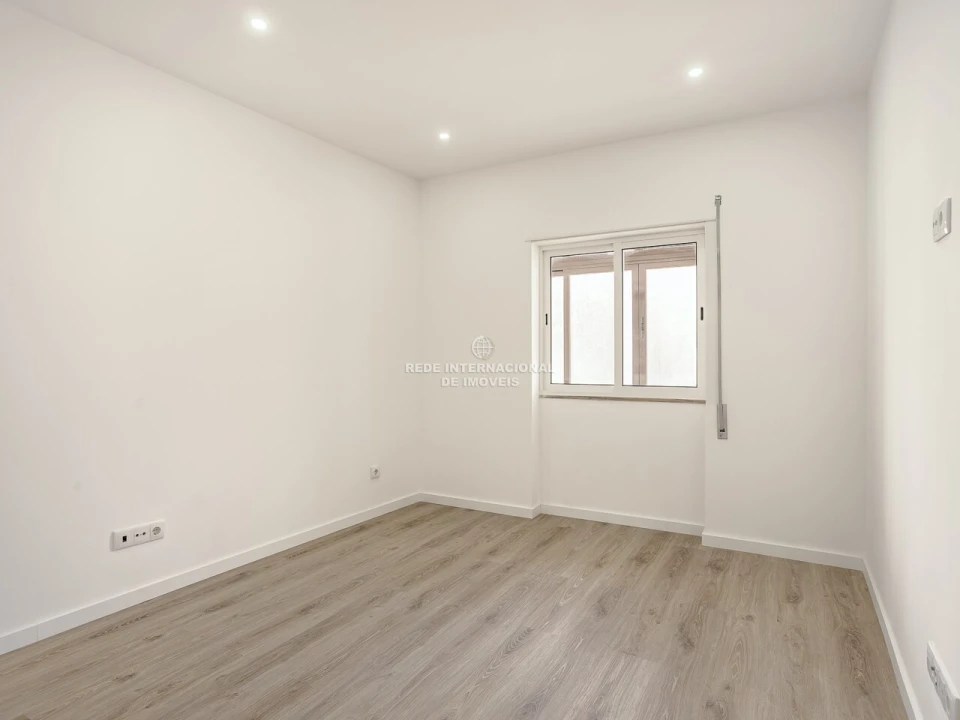 Apartamento T2 para Venda em Alto do Seixalinho, Santo André e Verderena Foto 9