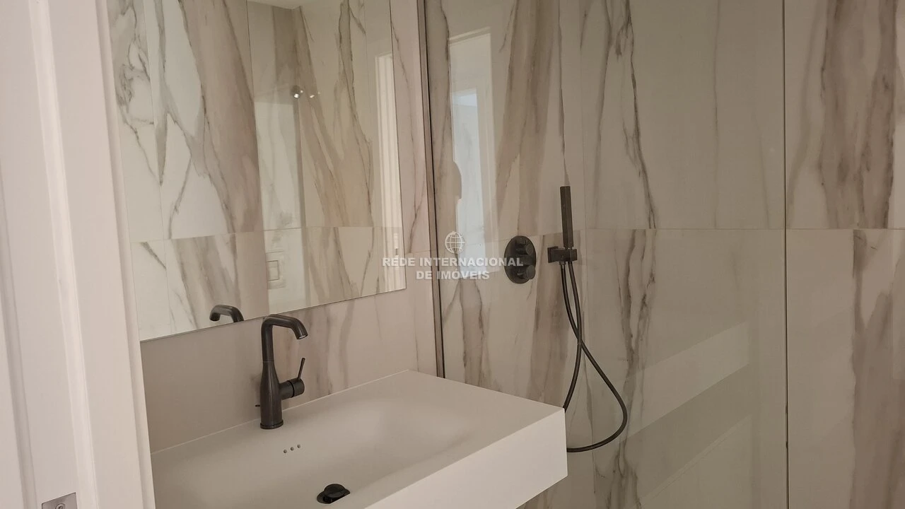 Apartamento T2 para Venda em Santa Marinha e São Pedro da Afurada Foto 21