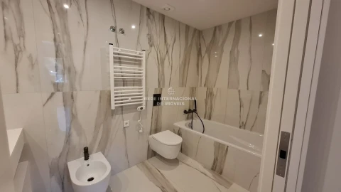 Apartamento T2 para Venda em Santa Marinha e São Pedro da Afurada