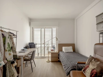 Apartamento T2 para Venda em Oeiras e São Julião da Barra, Paço de Arcos e Caxias