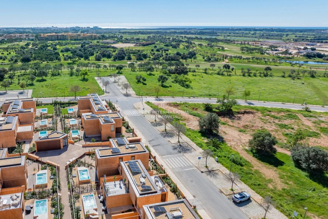 Moradia T3 para Venda em Quarteira Foto 23