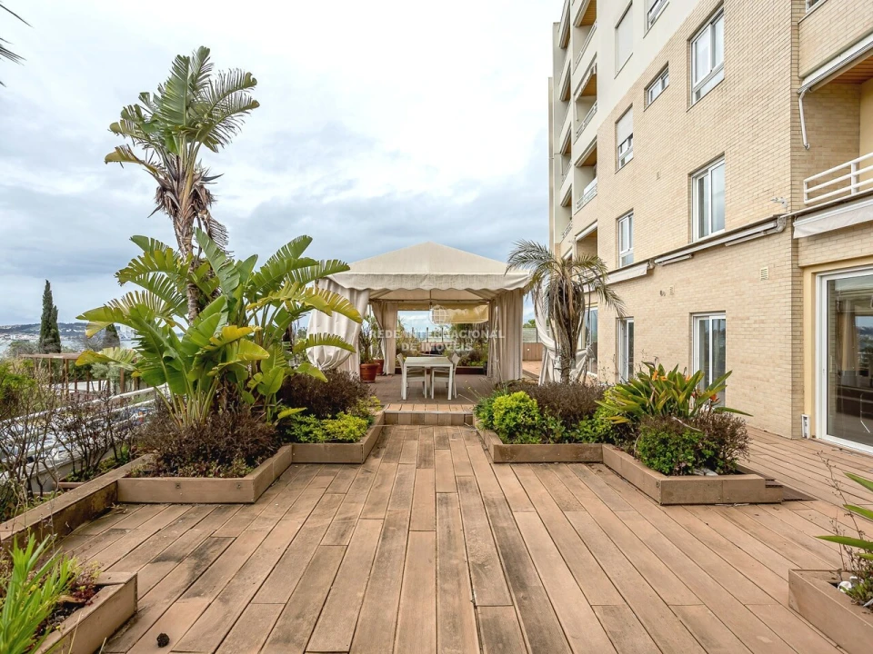 Apartamento T4 para Venda em Algés, Linda-A-Velha e Cruz Quebrada-Dafundo Foto 31