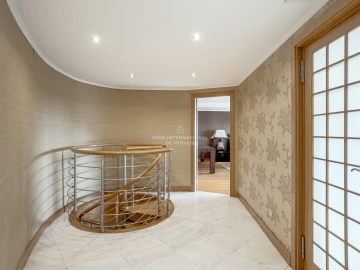 Apartamento T4 para Venda em Algés, Linda-A-Velha e Cruz Quebrada-Dafundo