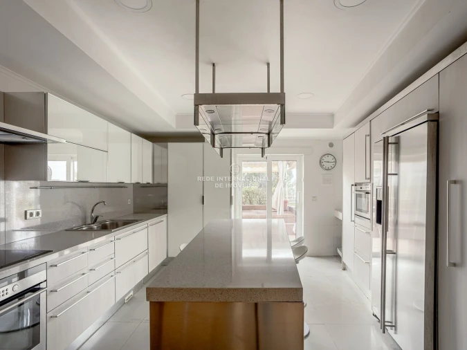Apartamento T4 para Venda em Algés, Linda-A-Velha e Cruz Quebrada-Dafundo Foto 28