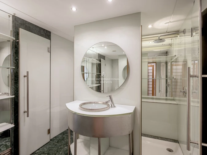 Apartamento T4 para Venda em Algés, Linda-A-Velha e Cruz Quebrada-Dafundo Foto 19