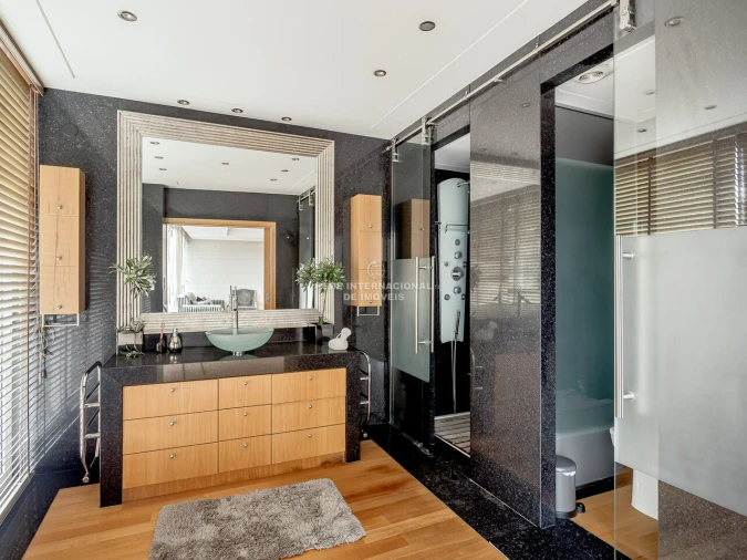 Apartamento T4 para Venda em Algés, Linda-A-Velha e Cruz Quebrada-Dafundo Foto 5