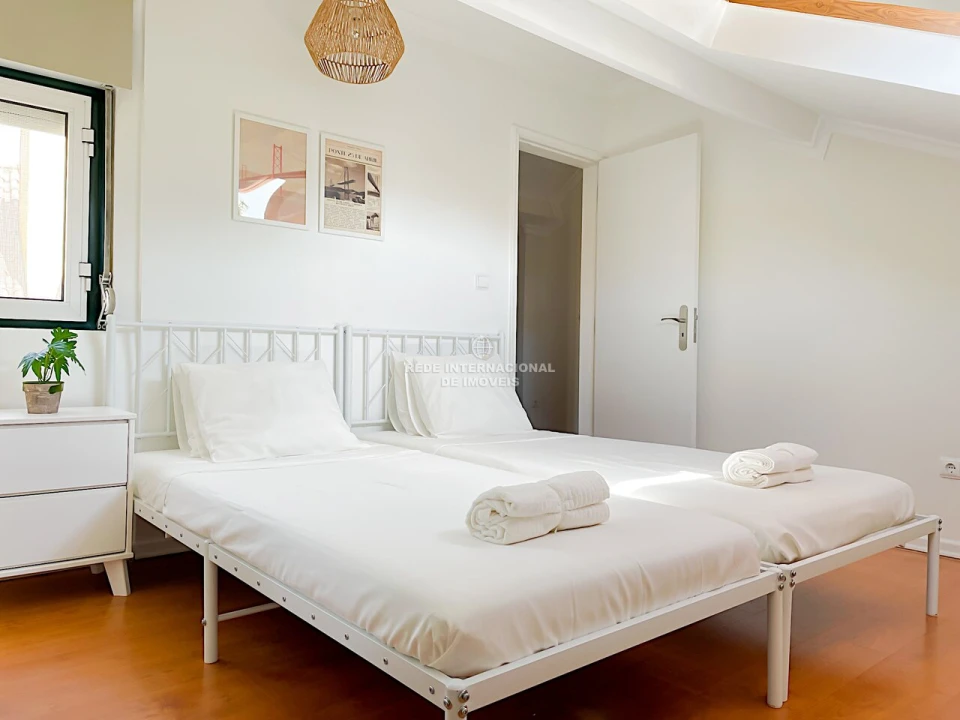 Apartamento T3 para Venda em Ajuda Foto 32