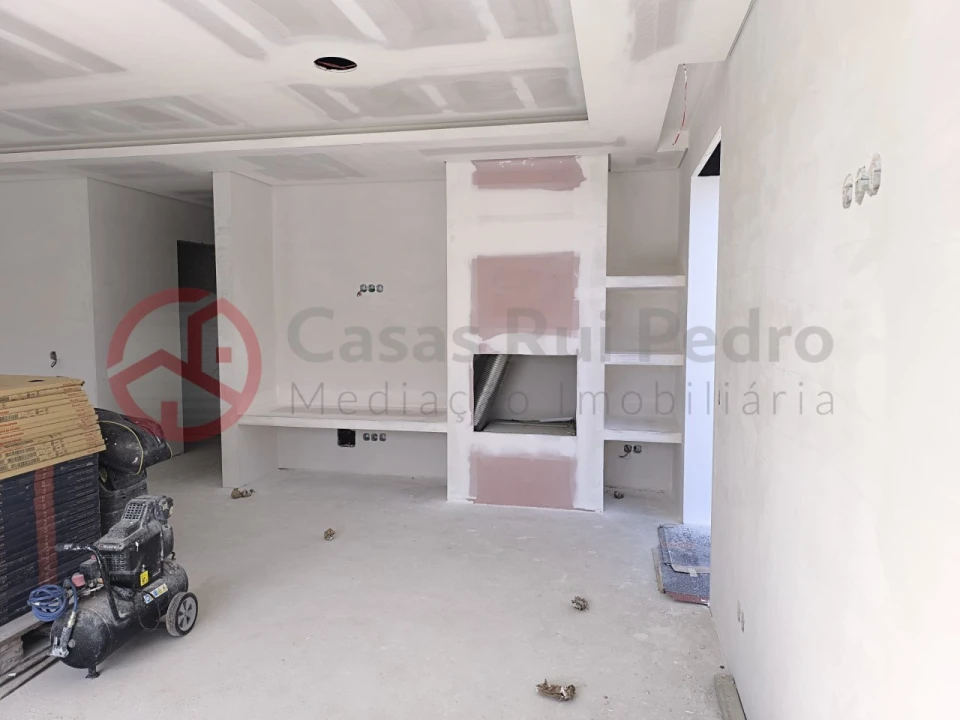 Moradia T3 para Venda em Fernao Ferro Foto 8