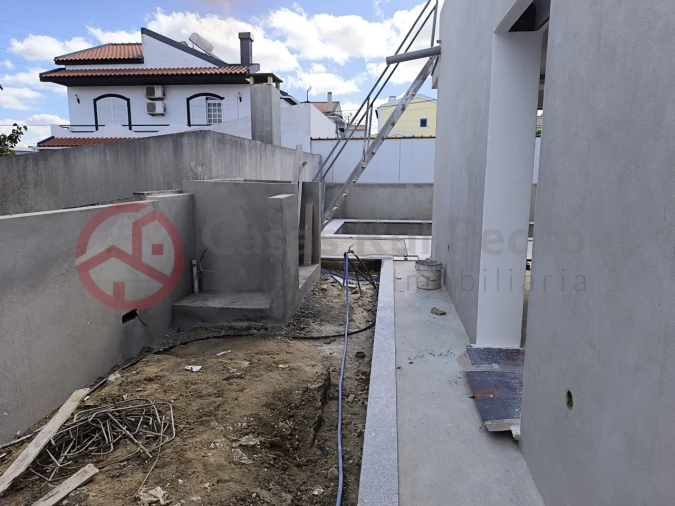 Moradia T3 para Venda em Fernao Ferro Foto 17