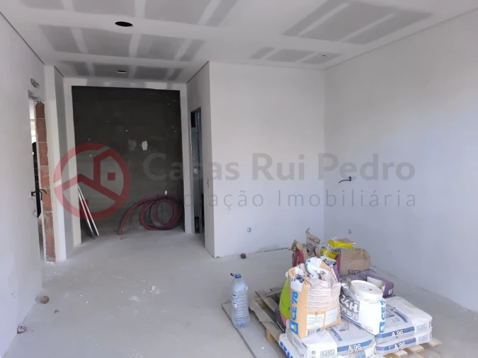 Moradia T3 para Venda em Fernao Ferro Foto 24