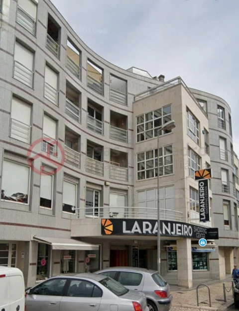 Loja para Venda em Laranjeiro e Feijó