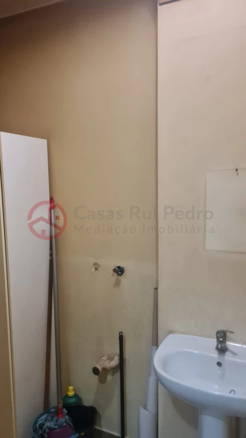 Loja para Venda em Laranjeiro e Feijó