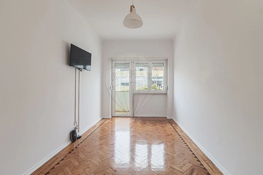 Apartamento T2 para Venda em Venteira Foto 9