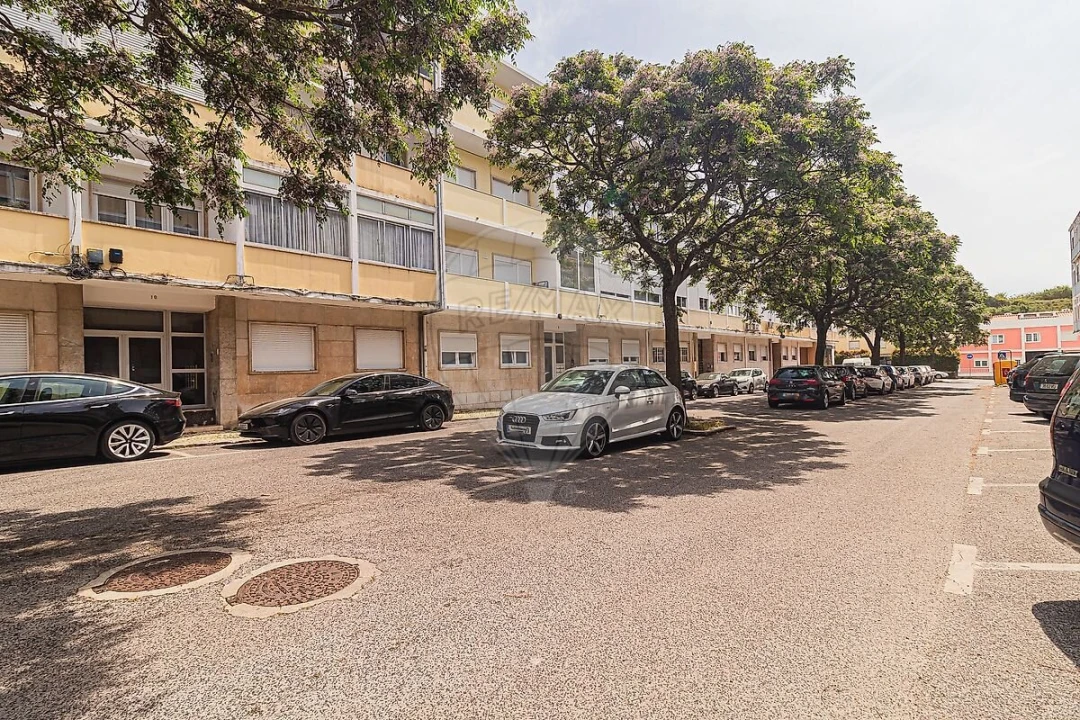Apartamento T2 para Venda em Venteira Foto 26