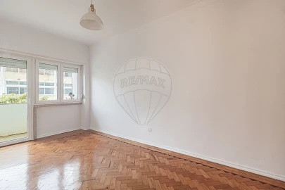 Apartamento T2 para Venda em Venteira