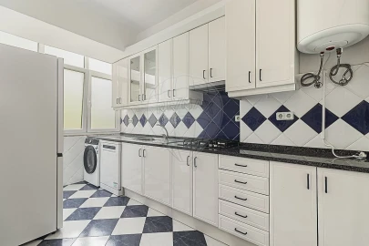 Apartamento T2 para Venda em Venteira