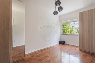 Apartamento T2 para Venda em Venteira