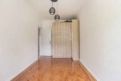 Apartamento T2 para Venda em Venteira