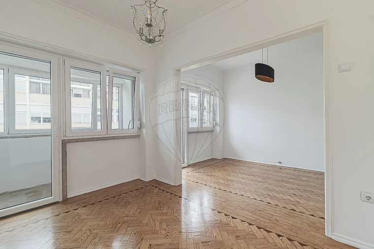 Apartamento T2 para Venda em Venteira