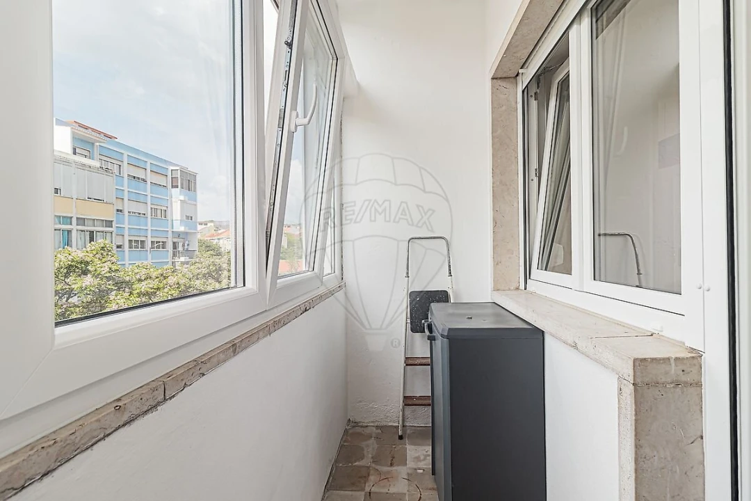 Apartamento T2 para Venda em Venteira Foto 11