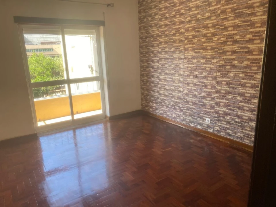Apartamento T2 para Venda em Sé Nova, Santa Cruz, Almedina e São Bartolomeu Foto 1
