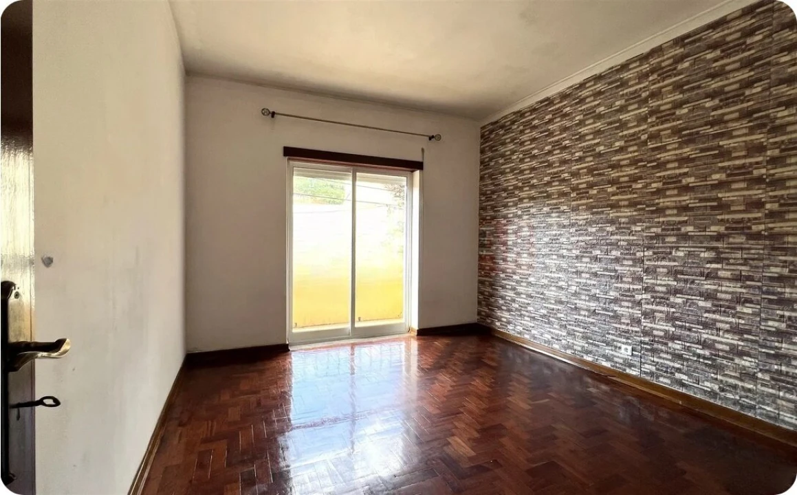 Apartamento T2 para Venda em Sé Nova, Santa Cruz, Almedina e São Bartolomeu Foto 2