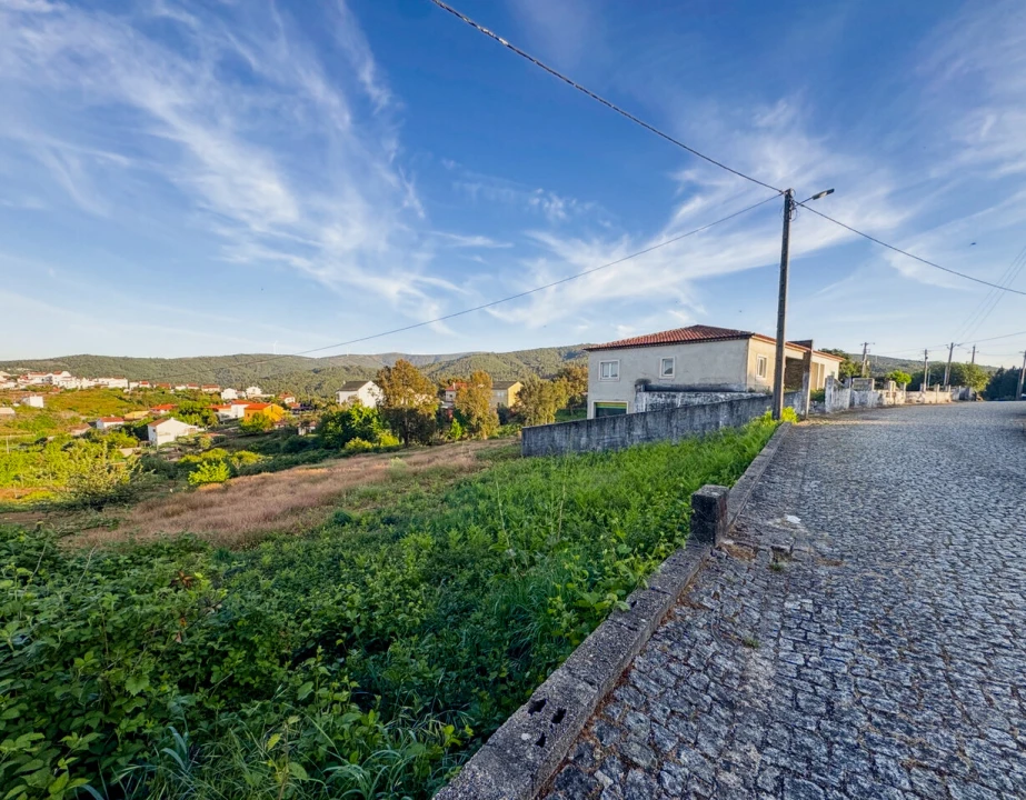 Terreno para Venda em Oleiros-Amieira Foto 1