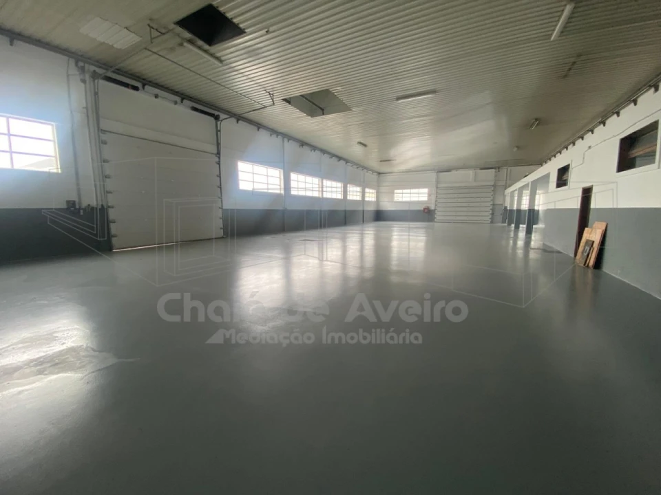 Armazém para Arrendamento em Esgueira Foto 1