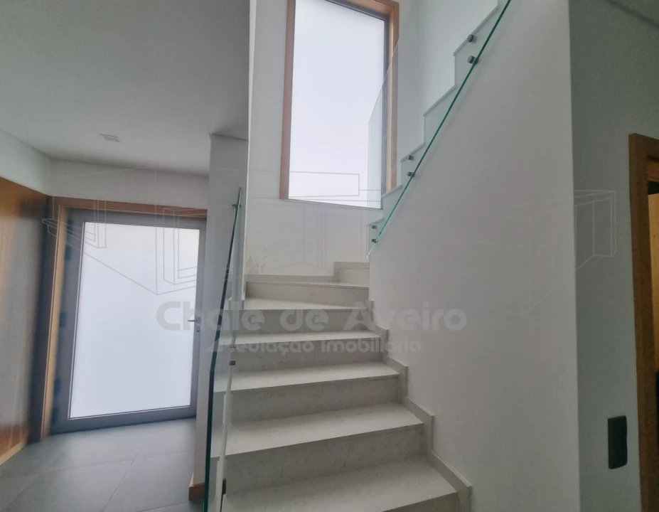 Moradia T4 para Venda em Albergaria-A-Velha e Valmaior Foto 11