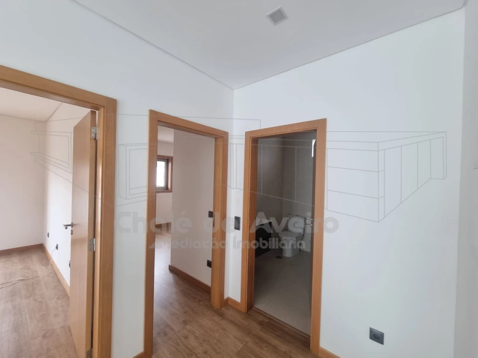 Moradia T4 para Venda em Albergaria-A-Velha e Valmaior Foto 13