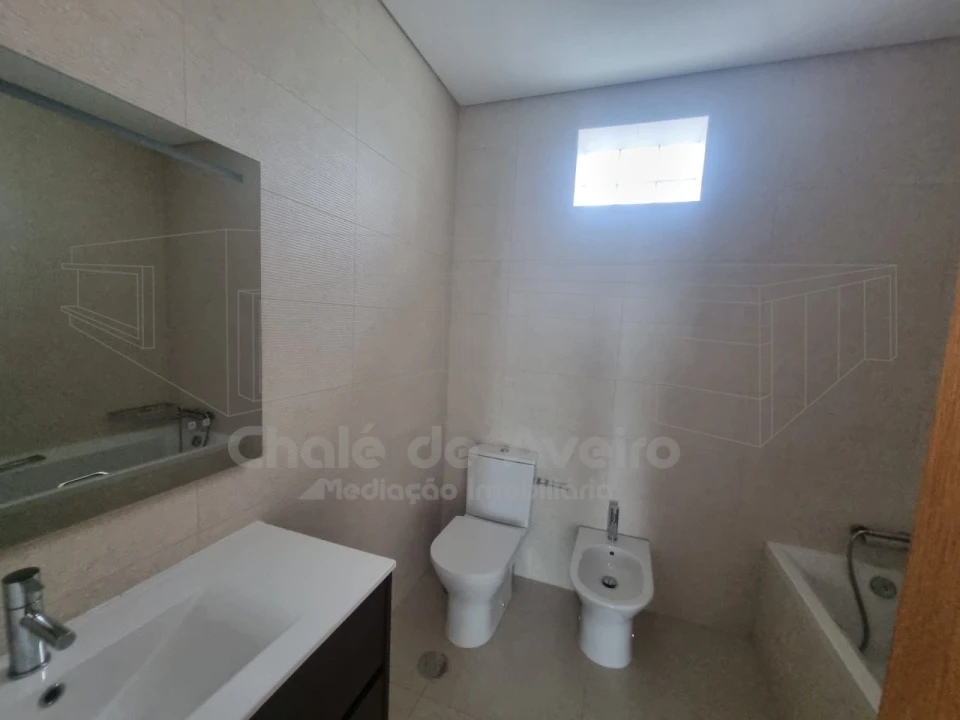 Moradia T4 para Venda em Albergaria-A-Velha e Valmaior Foto 18