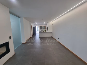Moradia T4 para Venda em Albergaria-A-Velha e Valmaior