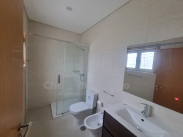 Moradia T4 para Venda em Albergaria-A-Velha e Valmaior