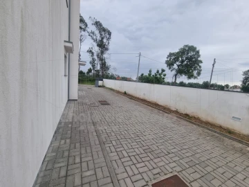 Moradia T4 para Venda em Albergaria-A-Velha e Valmaior