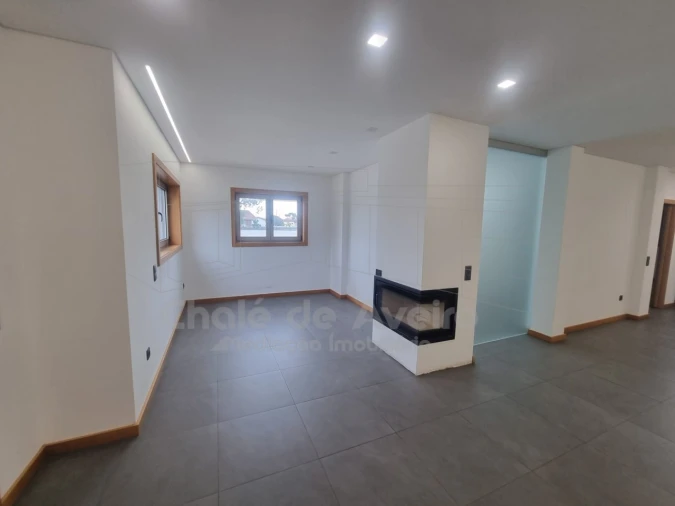 Moradia T4 para Venda em Albergaria-A-Velha e Valmaior Foto 4