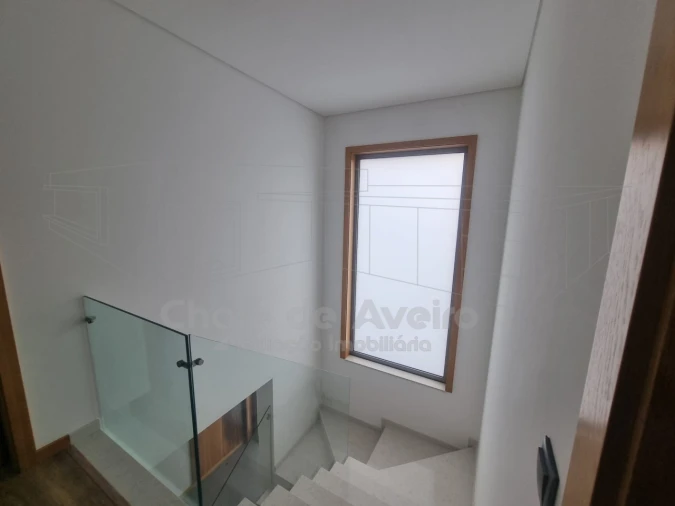 Moradia T4 para Venda em Albergaria-A-Velha e Valmaior Foto 12