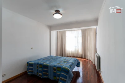 Apartamento T3 para Arrendamento em Fatima