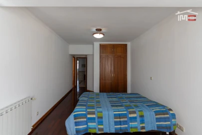 Apartamento T3 para Arrendamento em Fatima