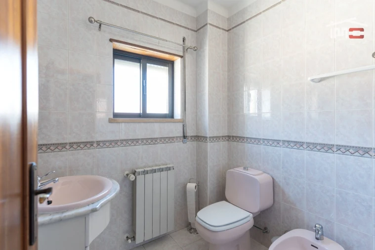 Apartamento T3 para Arrendamento em Fatima Foto 7