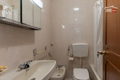 Apartamento T3 para Venda em Fatima