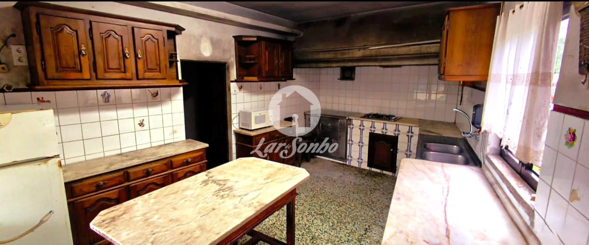 Moradia T4 para Venda em Carreira e Fonte Coberta Foto 11