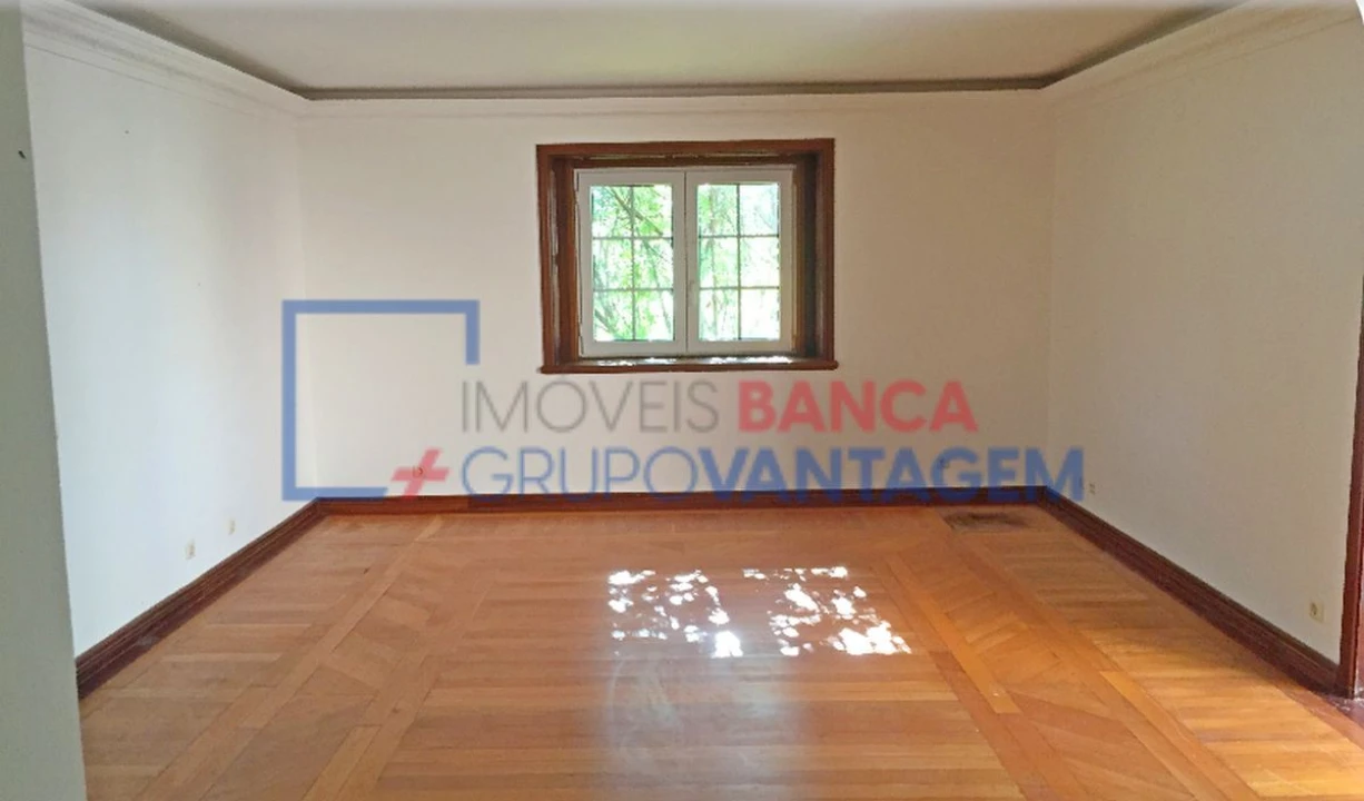 Moradia T5 para Venda em Queluz e Belas Foto 23